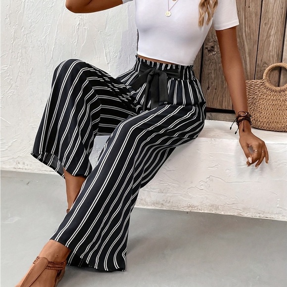 Minimalist wide leg high waist pants - Picture 1 of 5